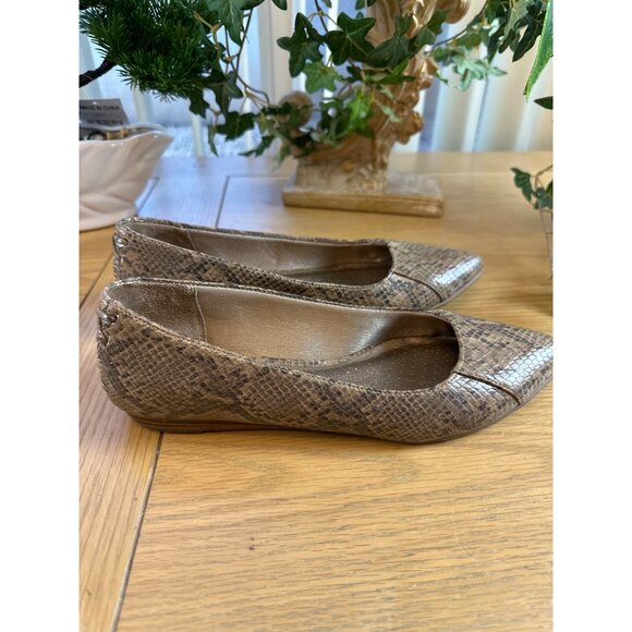Life Stride 8M Stylist Business Casual Snake-Print Pointed-Toe Ballet Flats - Picture 3 of 8